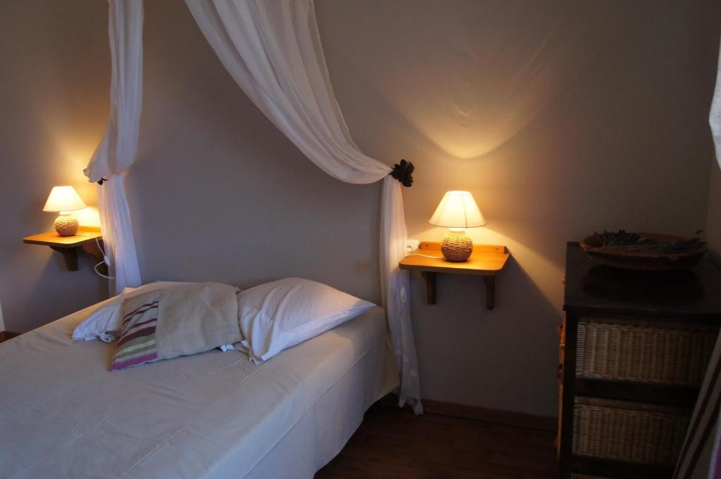 La Claveliere Hotel Saint-Auban-sur-lʼOuvèze Værelse billede